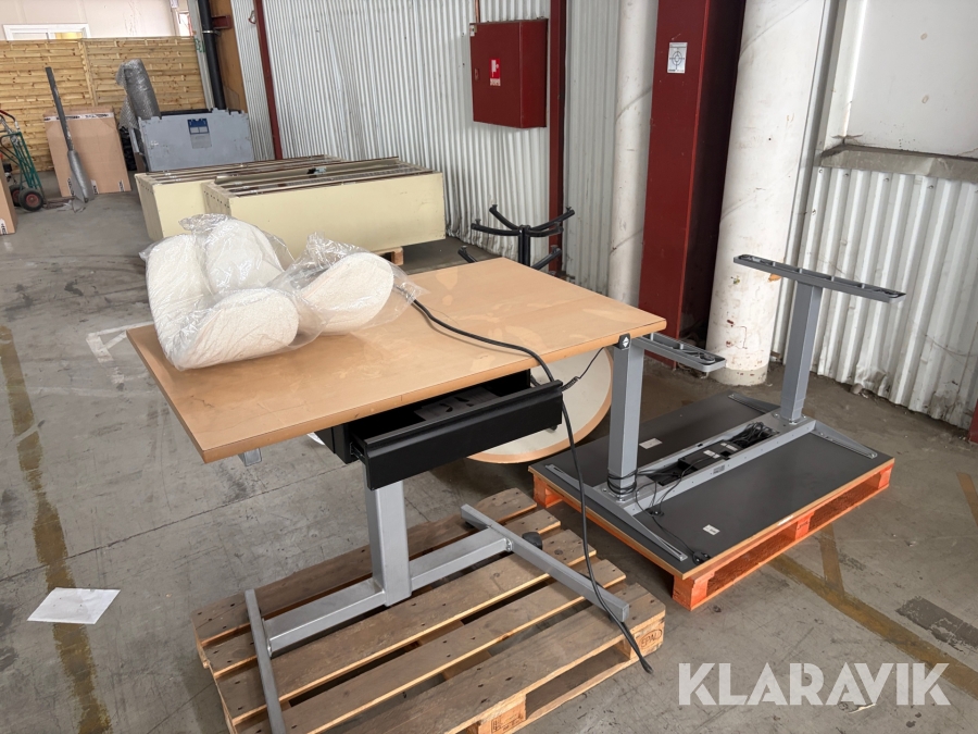 Kontorsmöbler  3 st