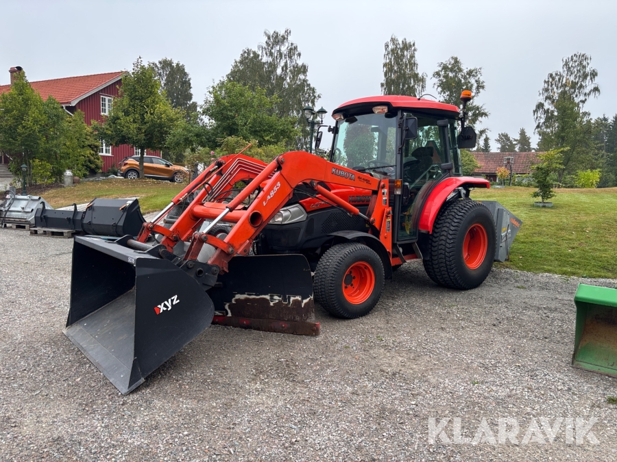 Traktor Kubota L5740 med snöutrustning