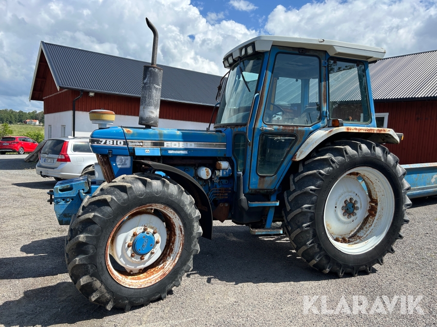 Traktor Ford 7810
