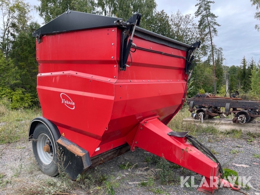Bogserande sandspridare Tokvam SV8000
