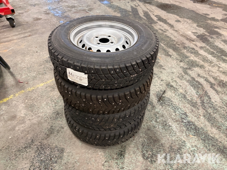  Vinterdäck på fälg till släp Kuhmo och Kingstar 165/80R 4st