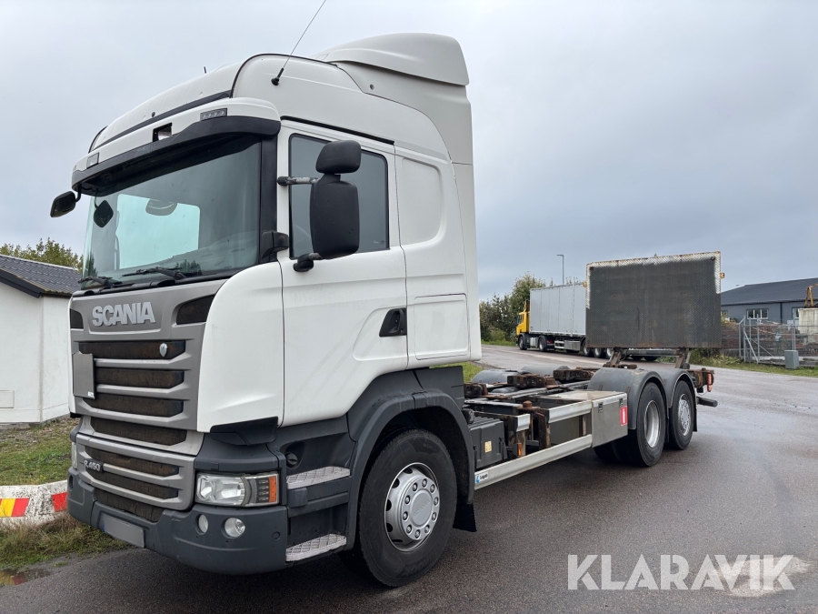 Chassi Scania R 450 6x2 med bakgavellift