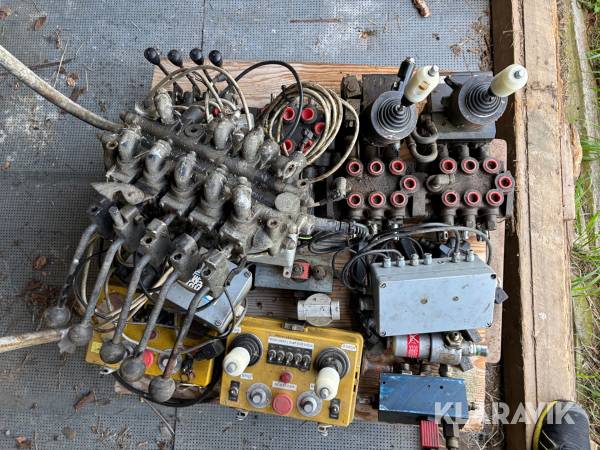 Hydraulpaket, spakar & styrdosor Nordhydraulik & Monsun