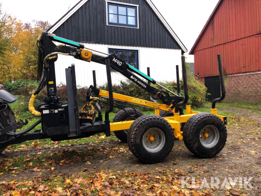 Skogsvagn / Huggarvagn FTG Moheda M101 med kran