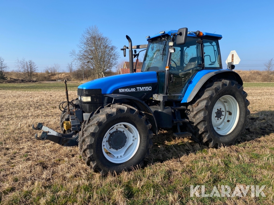 Traktor New Holland TM150 SS