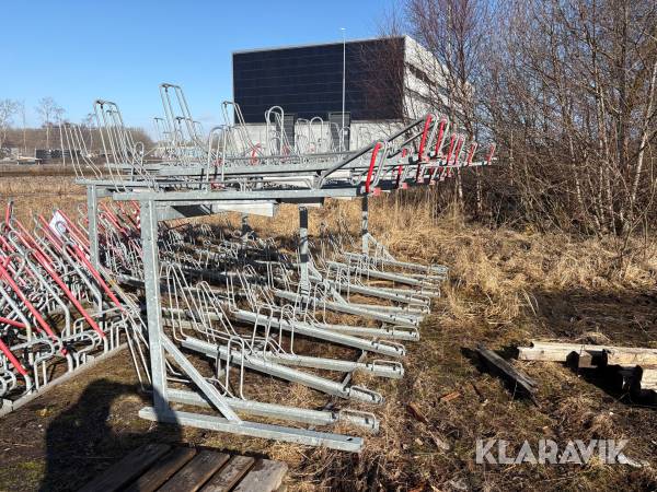 Cykelställ för 24 + 16 cyklar