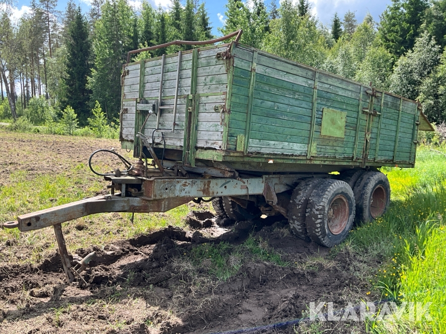 Vagn med flervägstipp