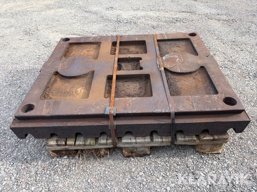 Krossplatta rörlig passande metso c125 1 st