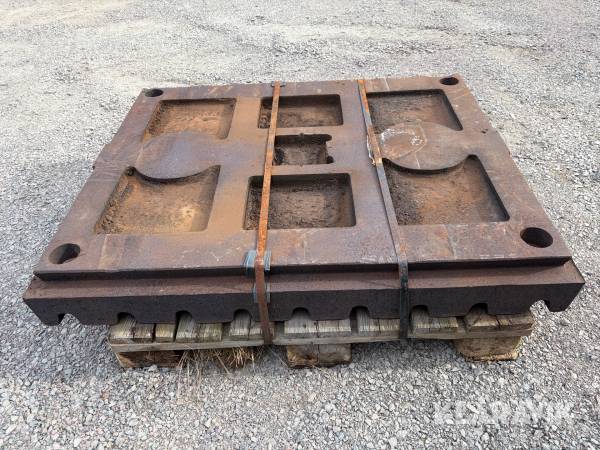 Krossplatta rörlig passande metso c125 1 st