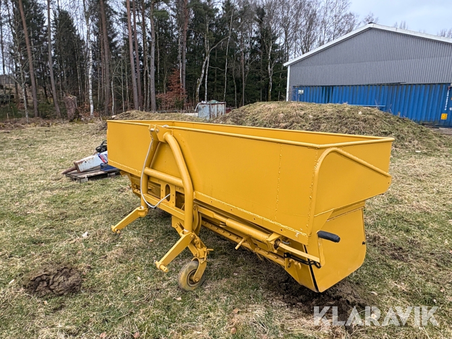 Saltspridare Ströman AB TKEB9-275 för vinter och vårsalt