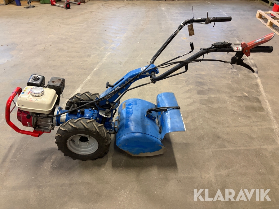 Hjultraktor med Jordfräsaggregat BCS 710 / BCS FR 46
