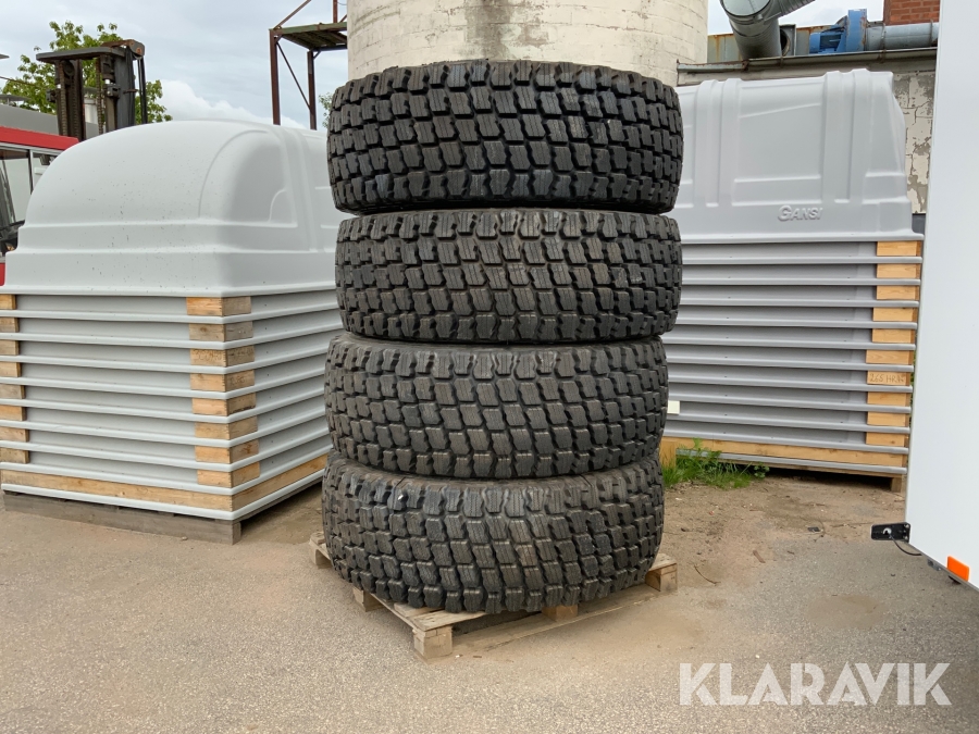 Entrepenaddäck Triangle TB596, Tibro, Klaravik auktioner