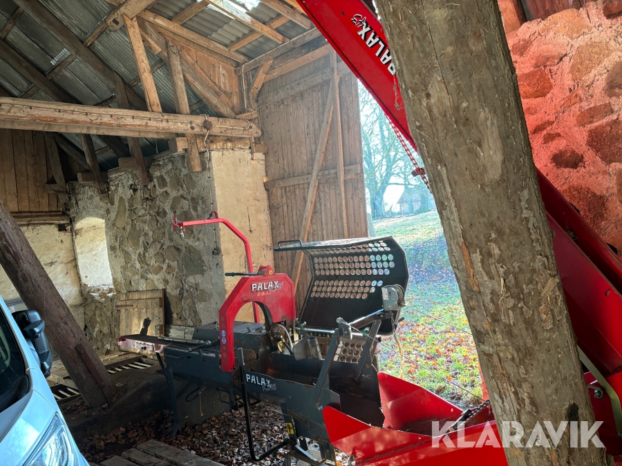Vedmaskin Palax KS35 traktordriven - med bord, vedklyv och stockgrip