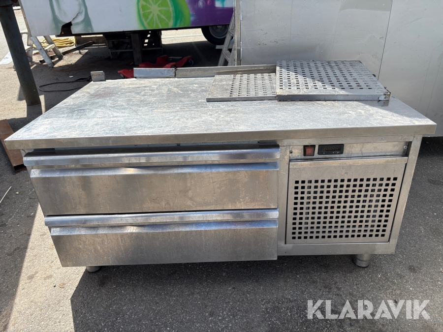 Grillkylbänk
