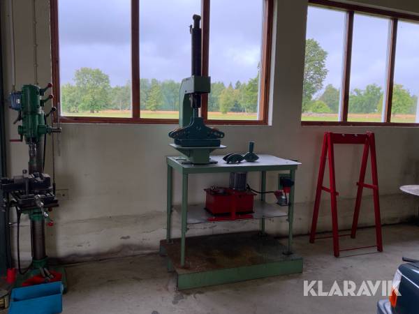 Hydraulpress