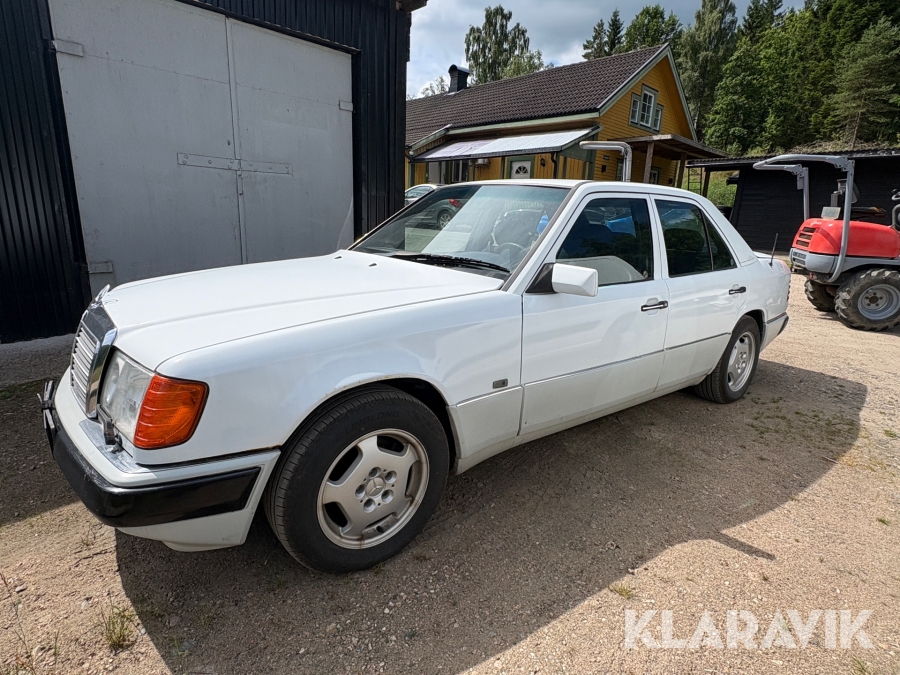 Veteranbil Mercedes-Benz 124