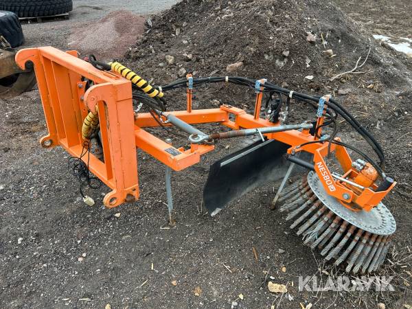 Ogräsborste Brodd-Son UK 700 R/L