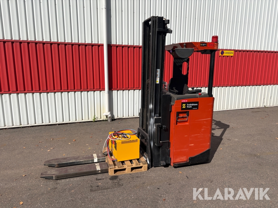 Sittstaplare BT SRE135L