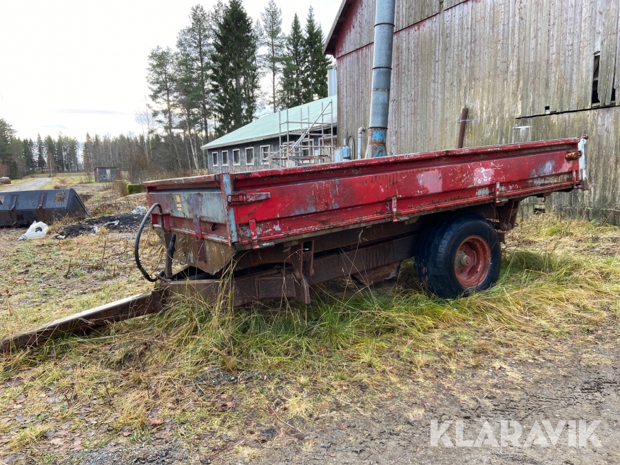 Traktorvagn med tippfunktion