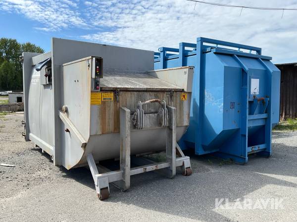 Komprimator Europress Combio med container på lastväxlarram