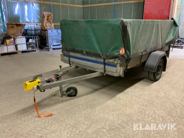 Personbilssläp TGAB LS0500U med galler och kapell