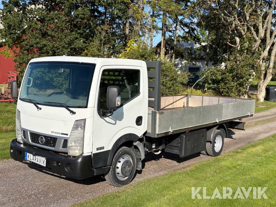 Flakbil Nissan NT400 Cabstar /3500kg dragvikt