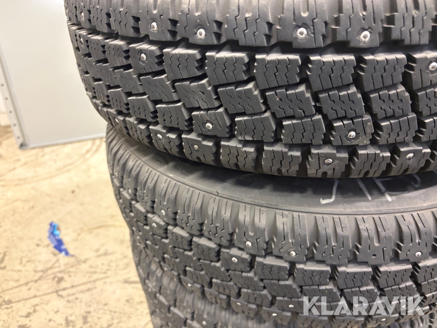 Blandat parti med däck 11 uppsättningar