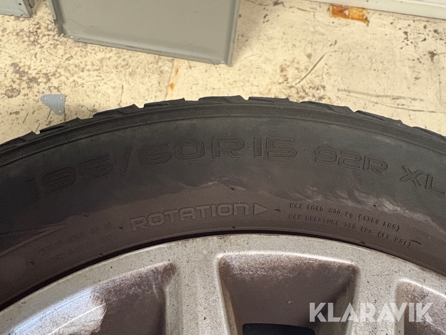 Blandat parti med däck 11 uppsättningar