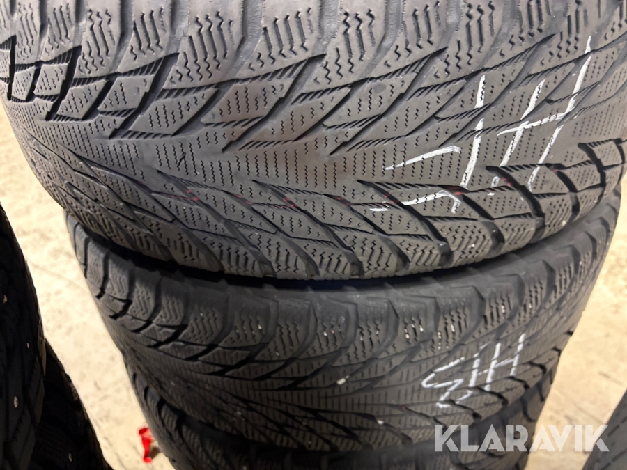 Blandat parti med däck 11 uppsättningar