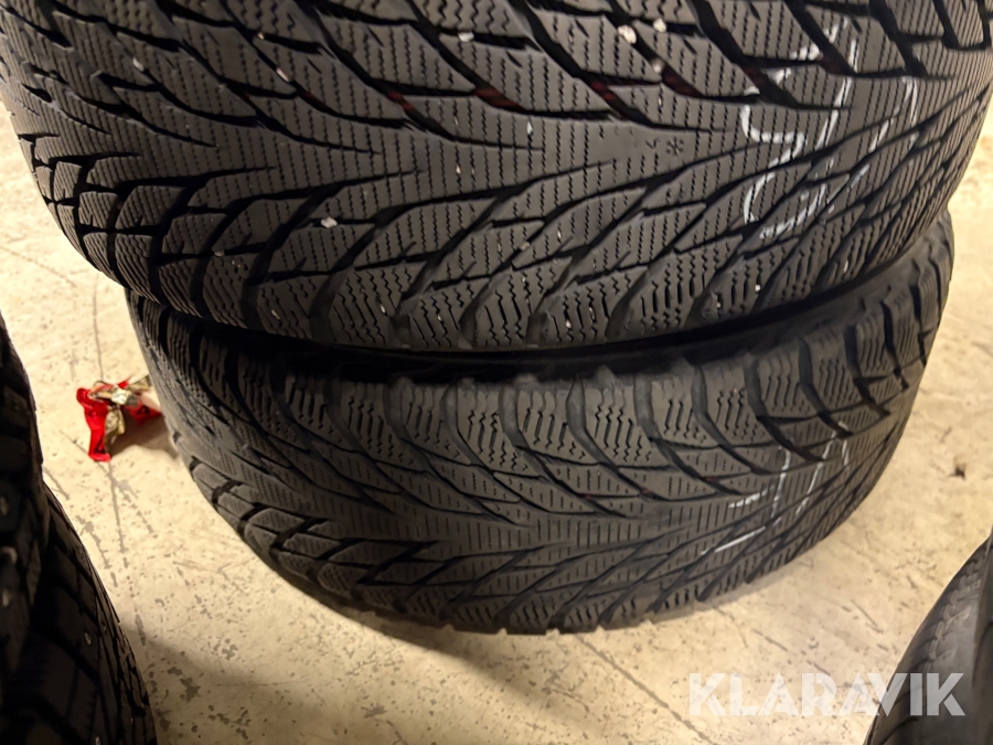 Blandat parti med däck 11 uppsättningar