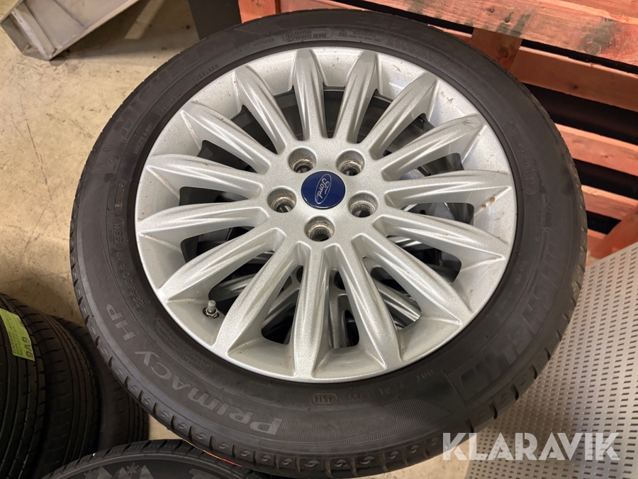 Blandat parti med däck 11 uppsättningar