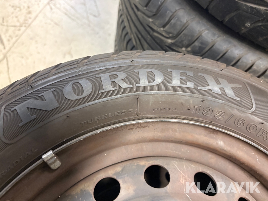 Blandat parti med däck 11 uppsättningar