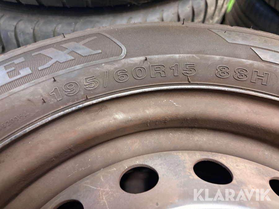 Blandat parti med däck 11 uppsättningar