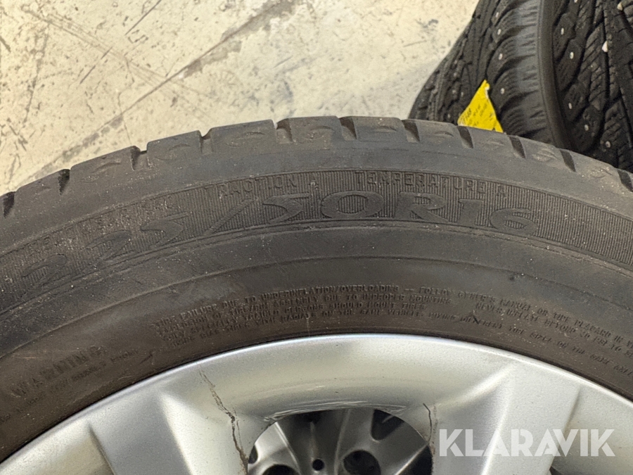 Blandat parti med däck 11 uppsättningar