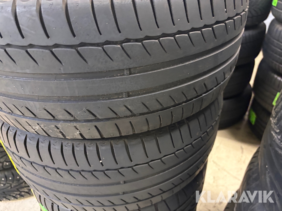 Blandat parti med däck 11 uppsättningar