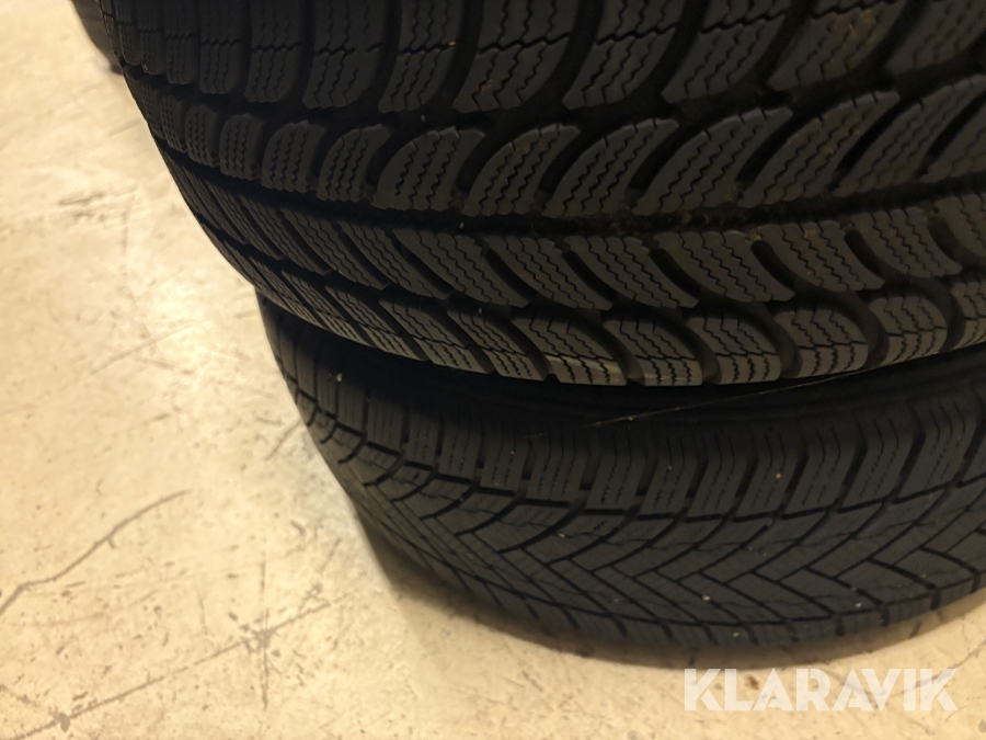 Blandat parti med däck 11 uppsättningar