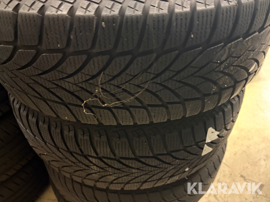 Blandat parti med däck 11 uppsättningar