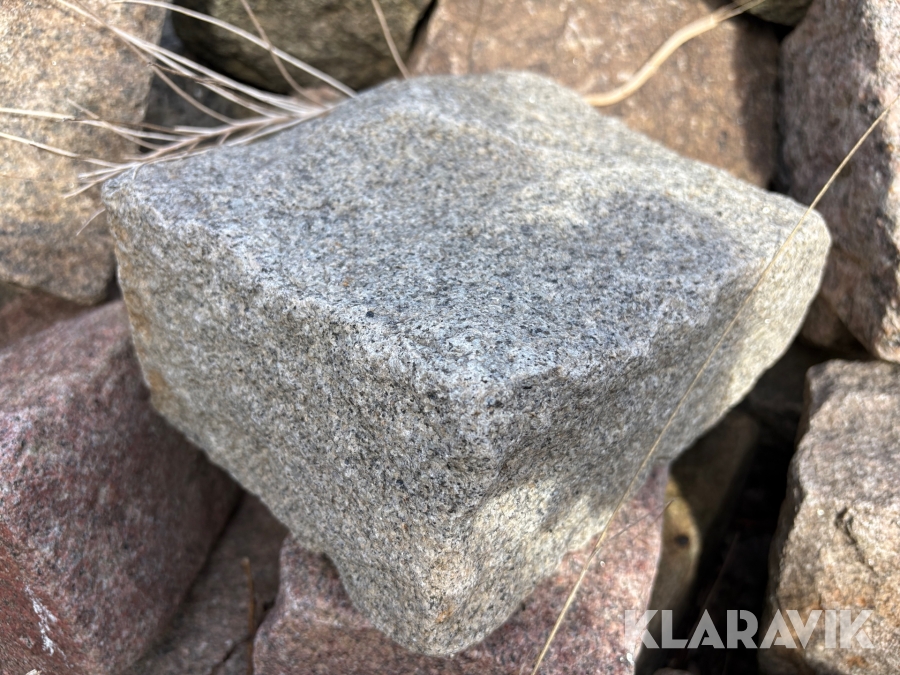 Parti marksten ca 20x20x10cm