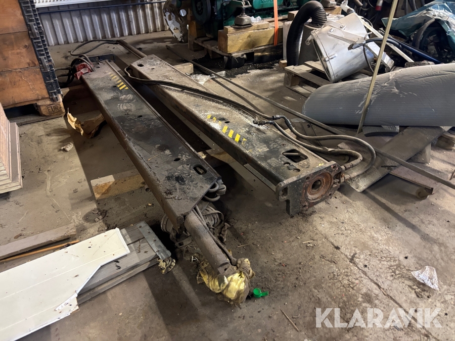 Stödben till kran Hiab 195