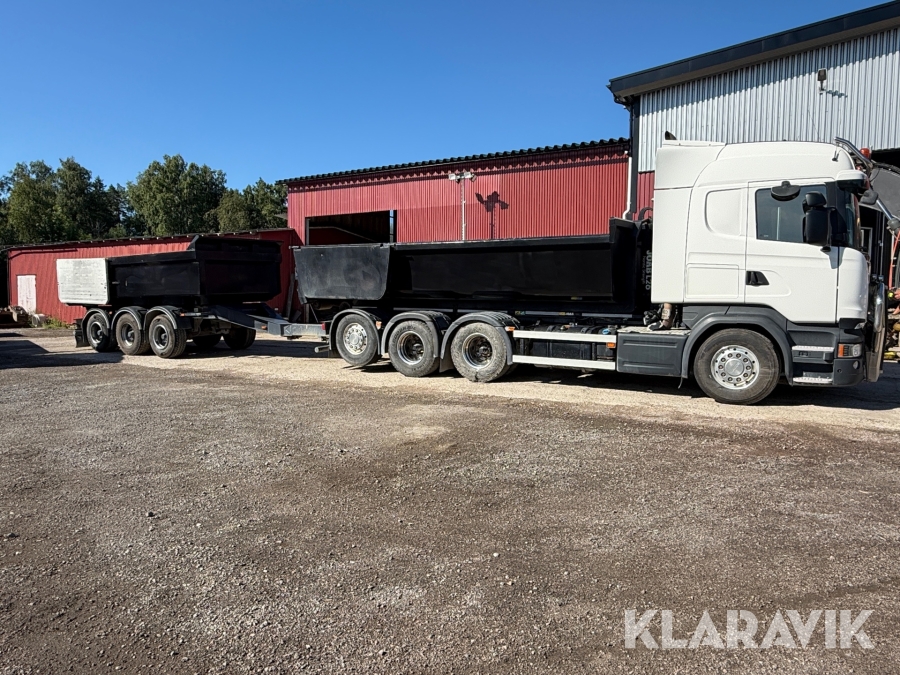 Lastväxlare Scania 520 med kärra