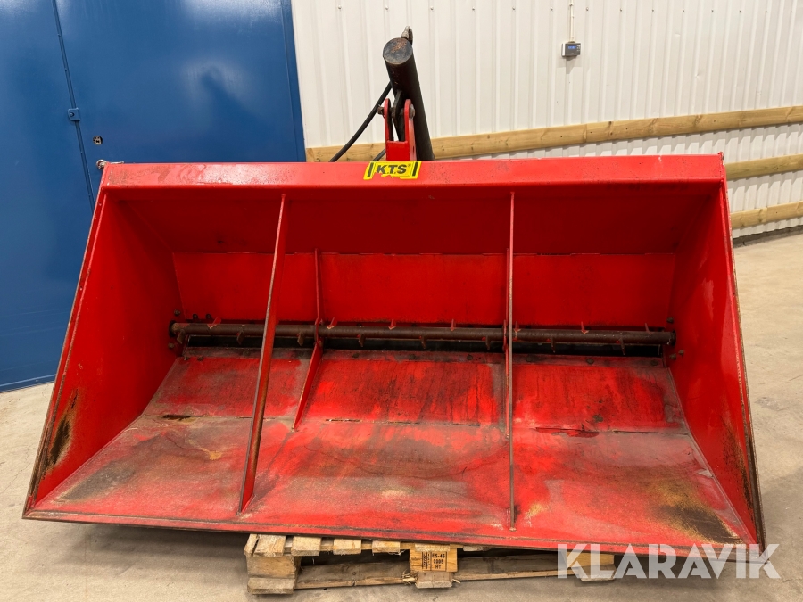 Sandspridare K.T.S 2000 S 1300 L med trepunktsfäste