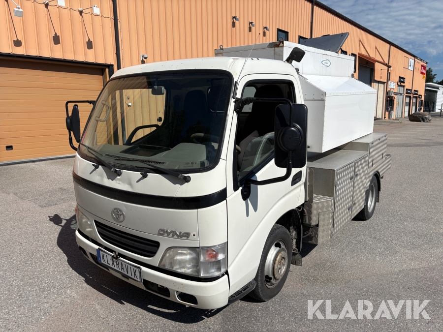 Generatorbil Toyota Dyna Chassi 3.0 D -4D med 40kVa trefas