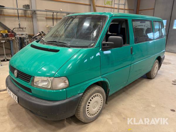 Minibuss Volkswagen Transporter T4 2.5 TDI (102hk) 9-sits