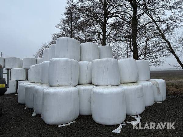 Ensilage gräsfröhalm rundbalar 57st