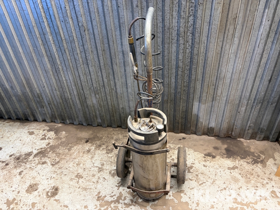 Avfettningsspruta med vagn