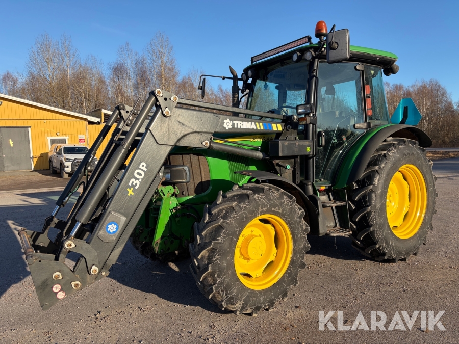 Traktor John Deere 5720 med frontlyft och lastare