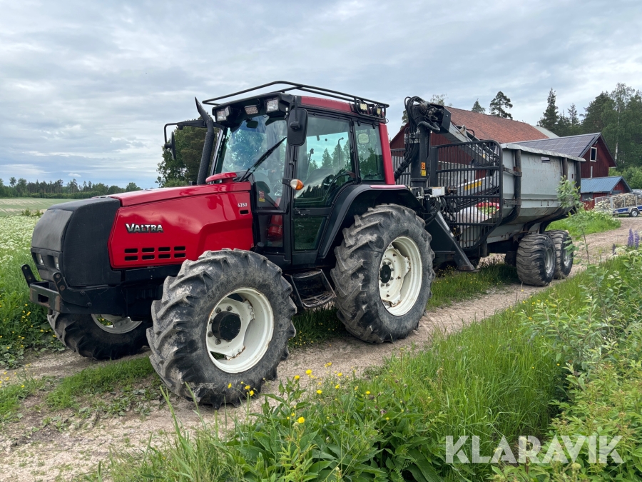 Timmerekipage Valtra 6350 HiTech