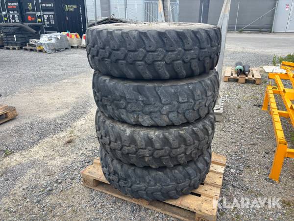 Entreprenaddäck Dunlop T9 335/80R20 (12,5R20) 4 st