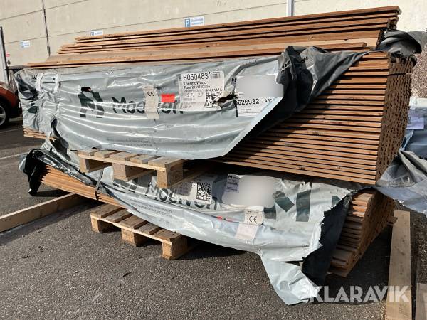 Ytterpanel Moelven Furu 21x118/2755 värmebehandlad, finsågad framsida