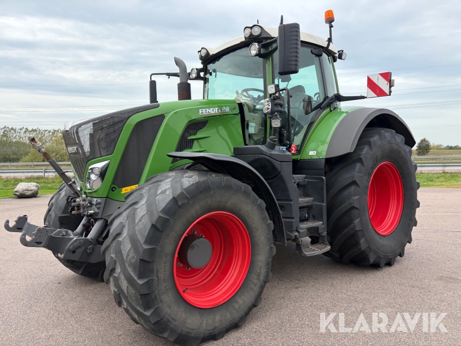 Traktor Fendt FENDT 828 VARIO